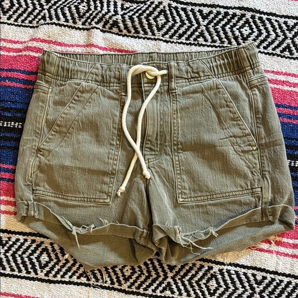 🍍 American Eagle Women's Shorts Sz 00 Olive Green Cuffed Stretch Pockets #2194